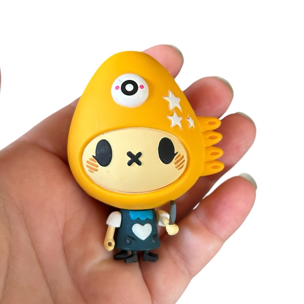 Kidrobot x Tado Cannibal Funfair Series Yellow Maud Vinyl Art Toy Figure + Box - Picture 2 of 11